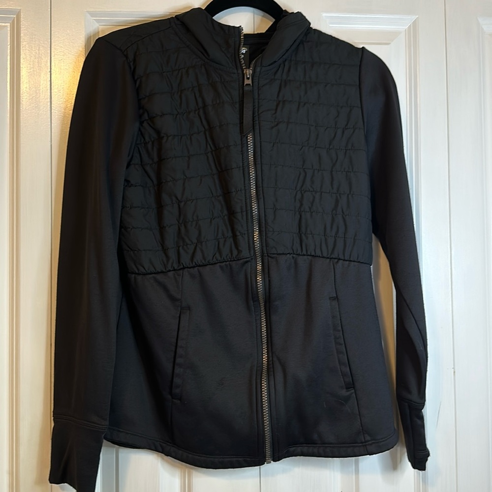 Avia Activewear Jacket – Stylish & Functional 💪